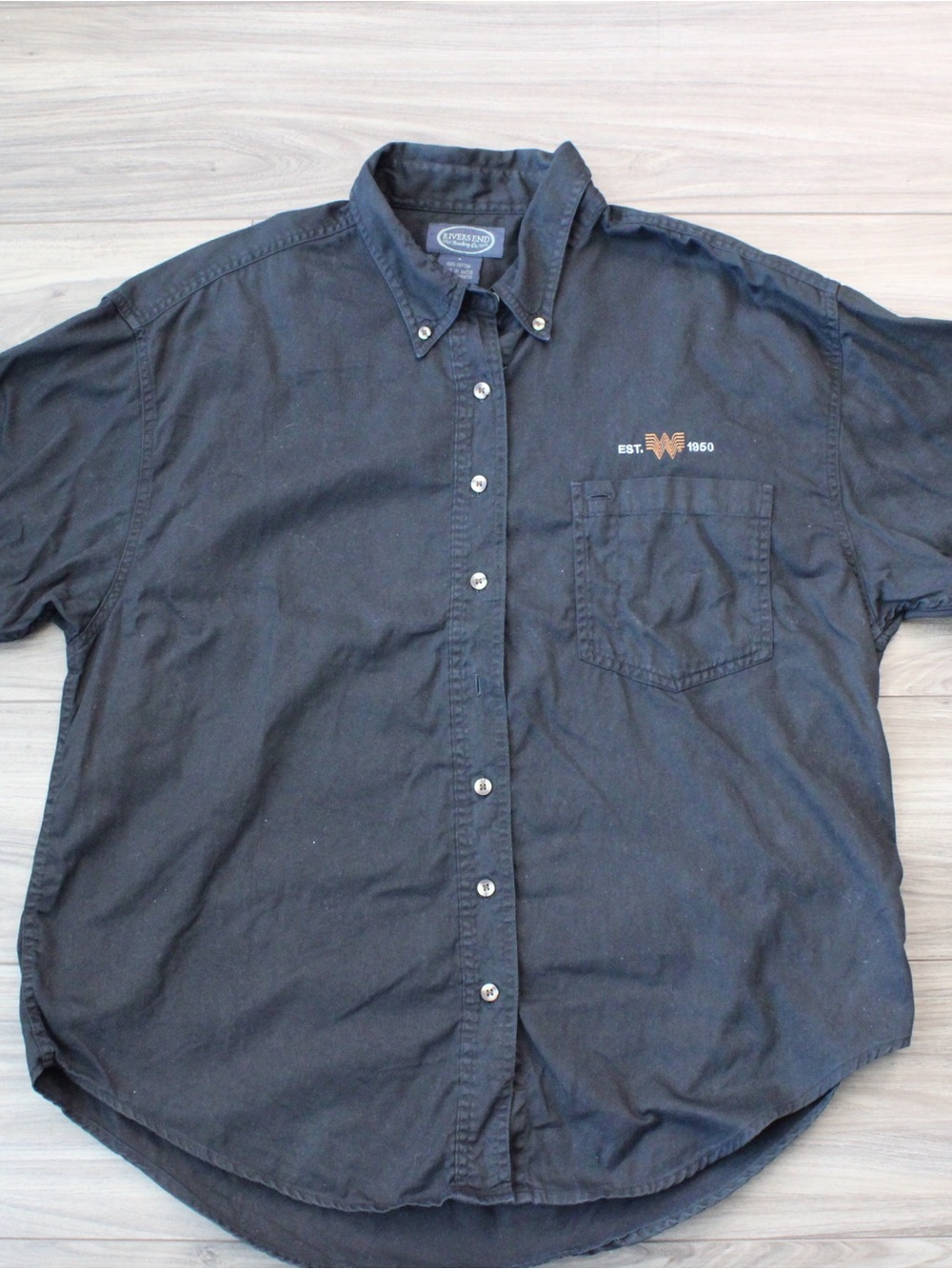 Whataburger button up shirt Size L